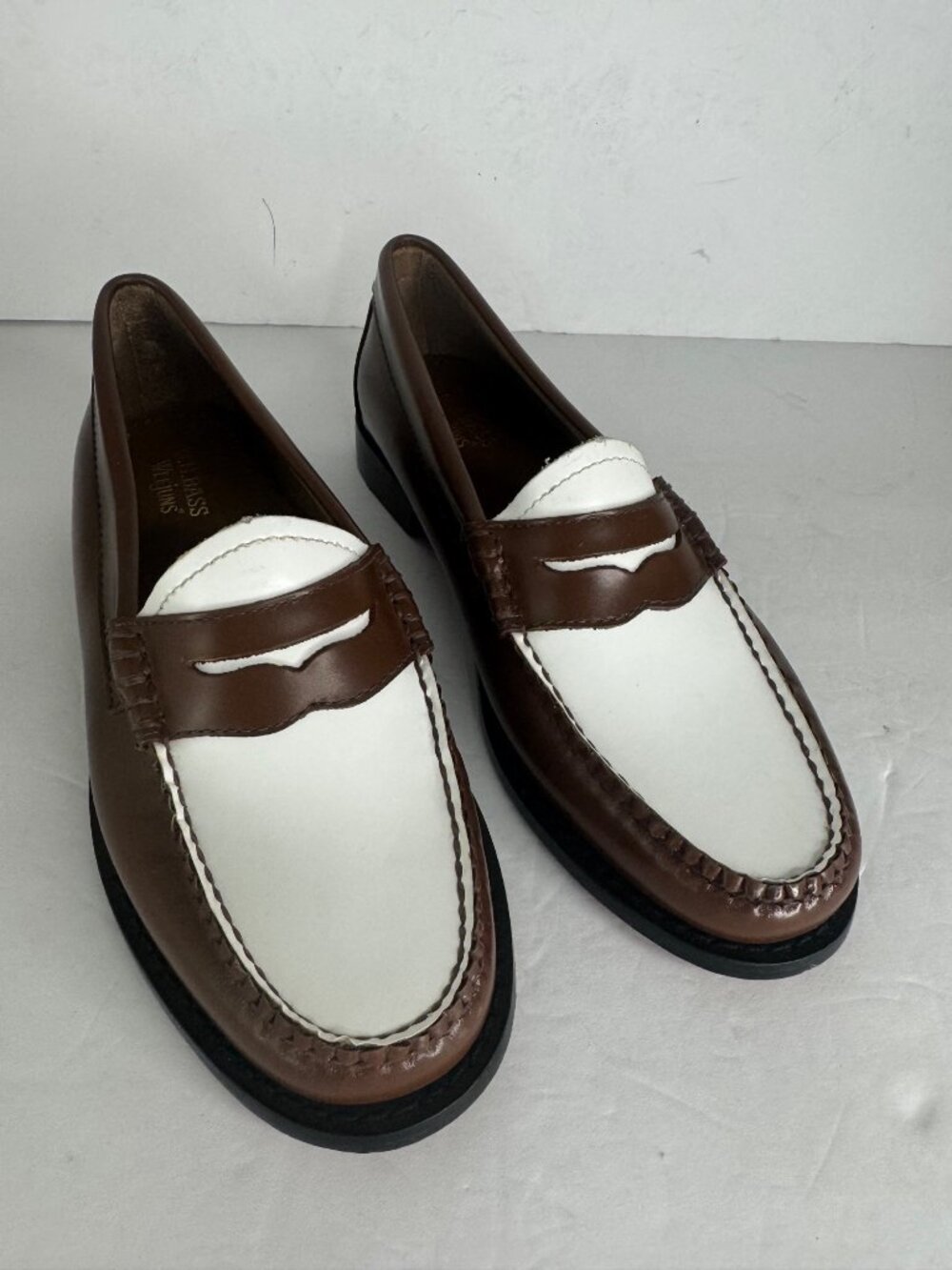 G.H. Bass Weejuns Whitney Two Tone Brown White Penny Loafers Size 5.5 NEW - Picture 2 of 7